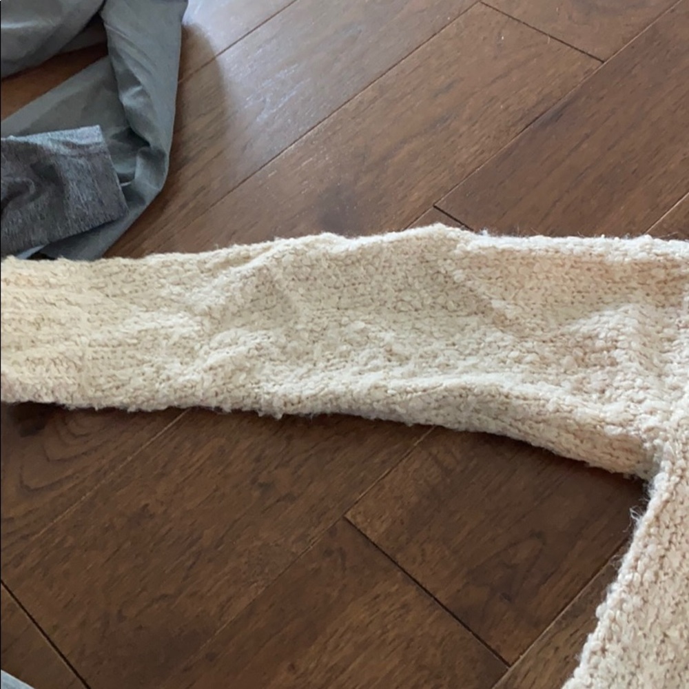 Cardigan - Picture 2 of 3